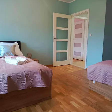 Dom Mazurska Dolina بيت للعطل *